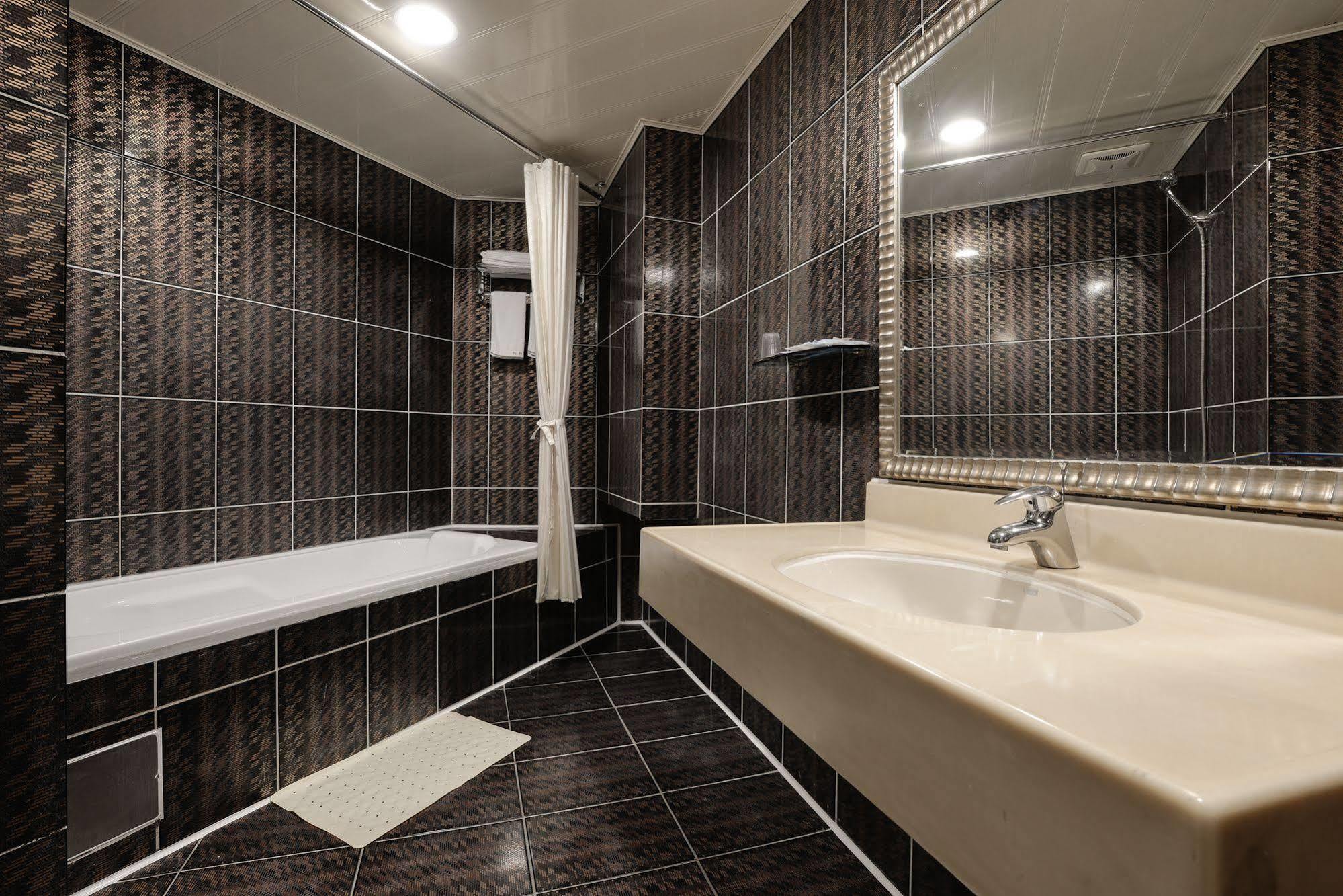 Kaja Hotel Kaohsiung Luaran gambar